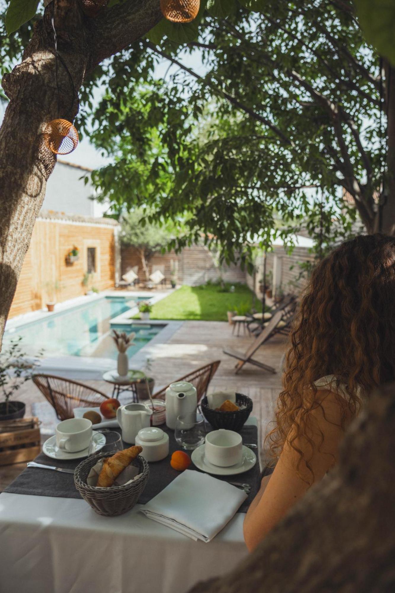 La Domitia - Maison D'Hotes, Massages & Bien-Etre Montbazin Екстер'єр фото